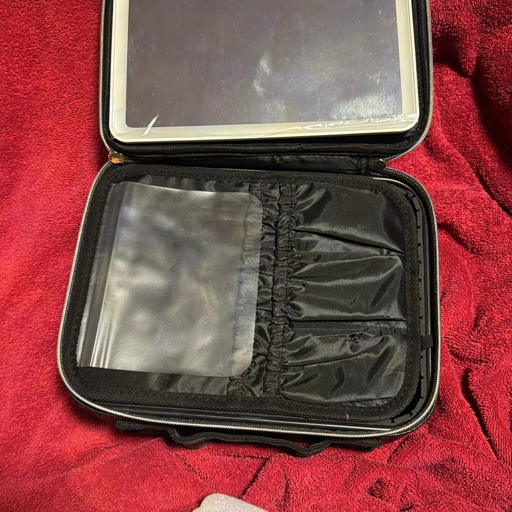 Make up Travel Case . Only used once .